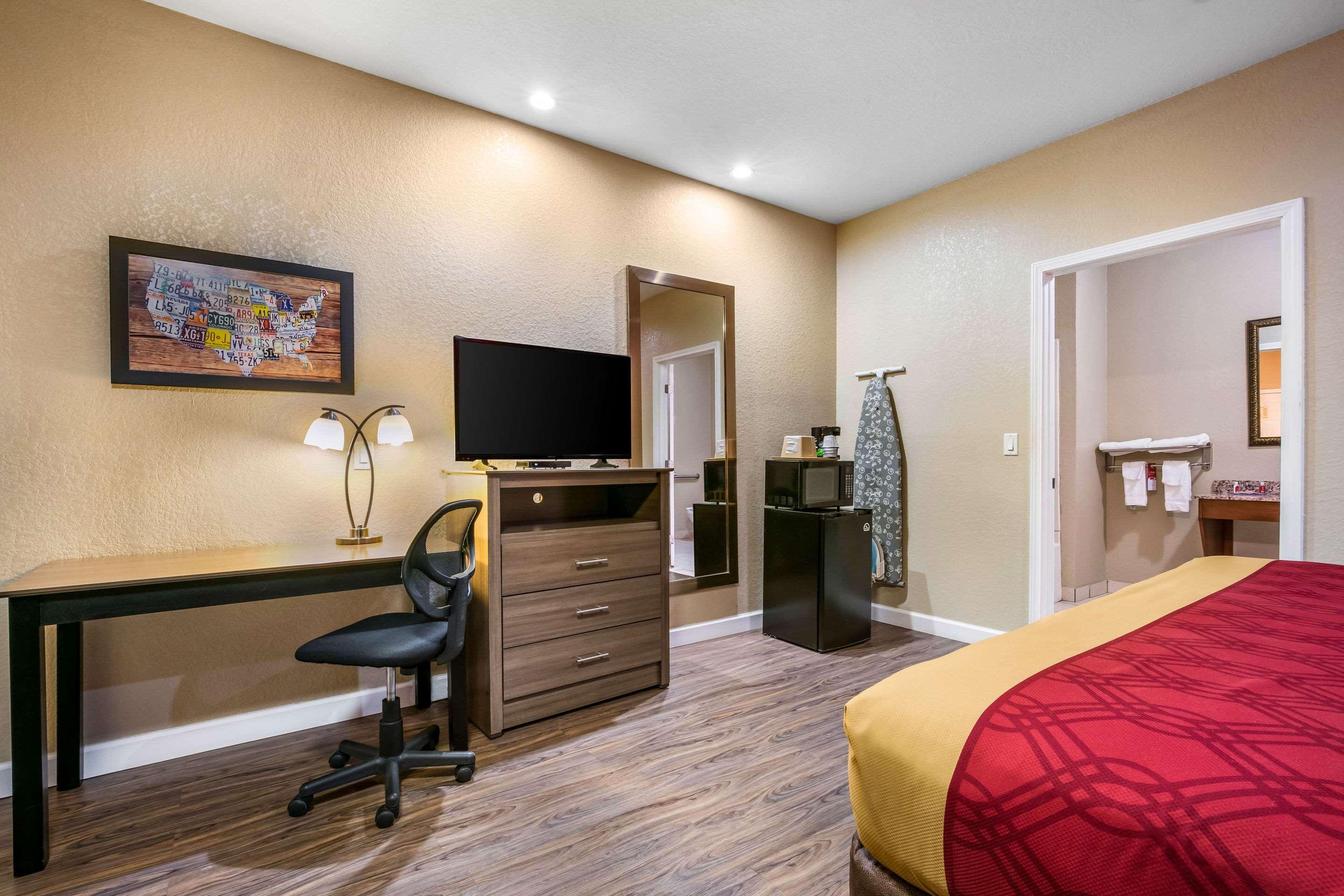 Econo Lodge Inn & Suites Horn Lake Eksteriør billede